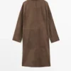 Langer Mantel aus Wildleder