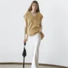 Latz mit V-Ausschnitt und Bindeband Latz mit V-Ausschnitt und Bindeband