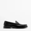 Leder-Loafer mit glänzender Oberfläche Leder-Loafer mit glänzender Oberfläche