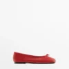 Lederballerinas mit Knoten Lederballerinas mit Knoten
