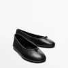 Lederballerinas mit Knoten Lederballerinas mit Knoten
