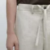 Leichte Leinen-Hose mit Fischgrätenmuster