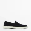 Loafer aus Spaltleder mit Mokassin-Spitze Loafer aus Spaltleder mit Mokassin-Spitze