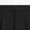 Locker sitzende Hose aus kühler Wollmischung mit Abnähern Locker sitzende Hose aus kühler Wollmischung mit Abnähern