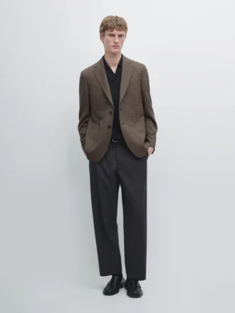 Maßgeschneiderter Blazer aus Wolle mit Karomuster Maßgeschneiderter Blazer aus Wolle mit Karomuster