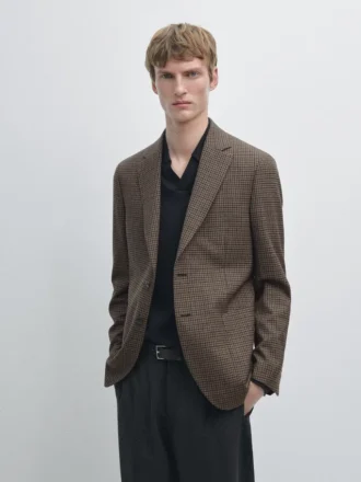 Maßgeschneiderter Blazer aus Wolle mit Karomuster Maßgeschneiderter Blazer aus Wolle mit Karomuster