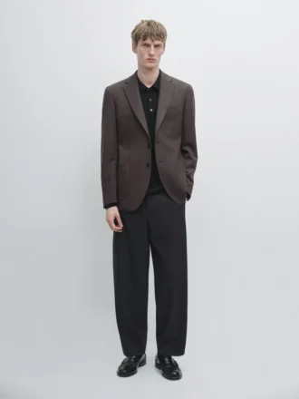 Maßgeschneiderter Woll-Blazer Maßgeschneiderter Woll-Blazer