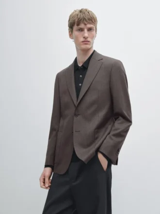 Maßgeschneiderter Woll-Blazer Maßgeschneiderter Woll-Blazer