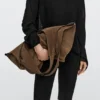 Maxi-Tasche aus Spaltleder Maxi-Tasche aus Spaltleder