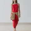 Midi-Kleid aus Leinen mit geradem Ausschnitt Midi-Kleid aus Leinen mit geradem Ausschnitt