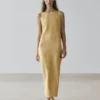 Midi-Kleid aus Leinen mit Neckholder Midi-Kleid aus Leinen mit Neckholder