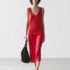 Midi-Kleid aus Leinen mit Trägern