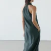 Midi-Kleid aus Leinenmischung mit V-Ausschnitt Midi-Kleid aus Leinenmischung mit V-Ausschnitt
