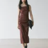 Midi-Kleid aus Stretch-Leinenmischung mit Trägern Midi-Kleid aus Stretch-Leinenmischung mit Trägern