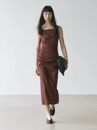 Midi-Kleid aus Stretch-Leinenmischung mit Trägern Midi-Kleid aus Stretch-Leinenmischung mit Trägern