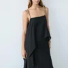 Midi-Kleid mit asymmetrischen Rüschen