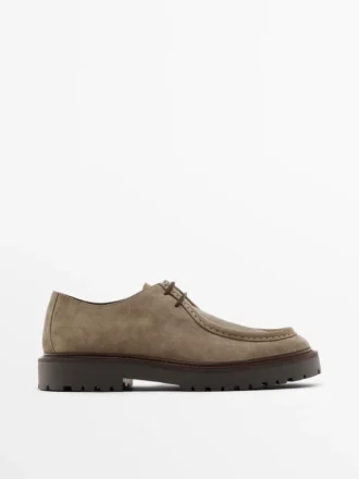 Moc-Toe-Schuhe aus geteiltem Wildleder