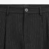 Nadelstreifen-Hose mit weitem Bein Nadelstreifen-Hose mit weitem Bein