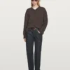 Oversize-Strickpullover mit V-Ausschnitt Oversize-Strickpullover mit V-Ausschnitt