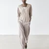 Oversize-Strickpullover mit V-Ausschnitt Oversize-Strickpullover mit V-Ausschnitt
