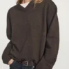 Oversize-Strickpullover mit V-Ausschnitt Oversize-Strickpullover mit V-Ausschnitt