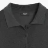Polo-Kleid aus kontrastierendem Strick Polo-Kleid aus kontrastierendem Strick