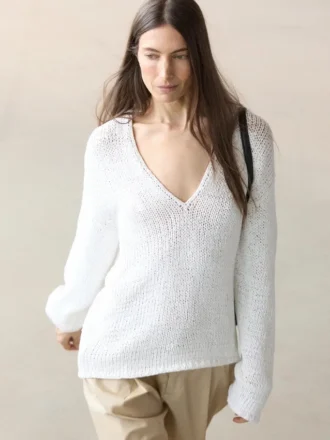 Pullover mit V-Ausschnitt und Cutwork-Verzierung