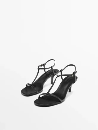 Riemchensandalen mit mittlerem Absatz Riemchensandalen mit mittlerem Absatz