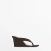 Sandalen mit Keilabsatz aus Spaltleder