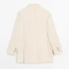 Satin-Blazer mit hohem Kragen Satin-Blazer mit hohem Kragen
