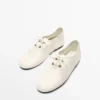 Schnürschuhe aus weichem Leder