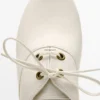 Schnürschuhe aus weichem Leder