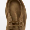 Schnürschuhe aus weichem Leder