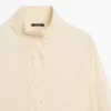 Seidenhemd mit Knopfdetails
