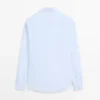 Slim-Fit-Hemd aus 100 % Baumwolle Slim-Fit-Hemd aus 100 % Baumwolle