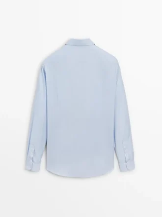 Slim-Fit-Hemd mit feinen Nadelstreifen