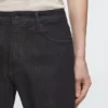 Slim-Fit-Jeans