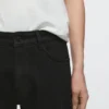 Slim-Fit-Jeans