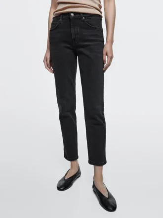 Slim-Fit-Jeans mit mittlerer Leibhöhe und verkürztem Bein