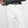 Slim-Fit-Jeans mit mittlerer Leibhöhe und verkürztem Bein Slim-Fit-Jeans mit mittlerer Leibhöhe und verkürztem Bein