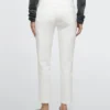 Slim-Fit-Jeans mit mittlerer Leibhöhe und verkürztem Bein Slim-Fit-Jeans mit mittlerer Leibhöhe und verkürztem Bein
