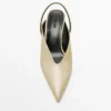 Slingback-Schuhe mit hohem Absatz Slingback-Schuhe mit hohem Absatz