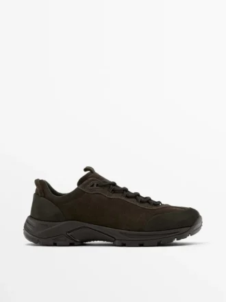 Sportschuhe mit Lederelementen