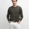 Strickpullover aus Leinen mit Rundhalsausschnitt Strickpullover aus Leinen mit Rundhalsausschnitt