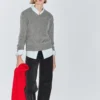 Strickpullover aus Wollmischung mit V-Ausschnitt