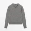 Strickpullover aus Wollmischung mit V-Ausschnitt