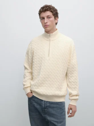Strickpullover mit Stehkragen und Reißverschluss