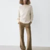 Strickpullover mit U-Boot-Ausschnitt Strickpullover mit U-Boot-Ausschnitt