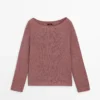 Strickpullover mit U-Boot-Ausschnitt Strickpullover mit U-Boot-Ausschnitt