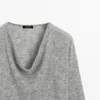 Strickpullover mit Wasserfallausschnitt Strickpullover mit Wasserfallausschnitt